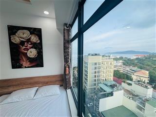 Bán gấp căn hộ biển 70.56m2 view đông nam thoáng mát, full nội thất, 2pn 2wc chỉ 3.6 tỷ