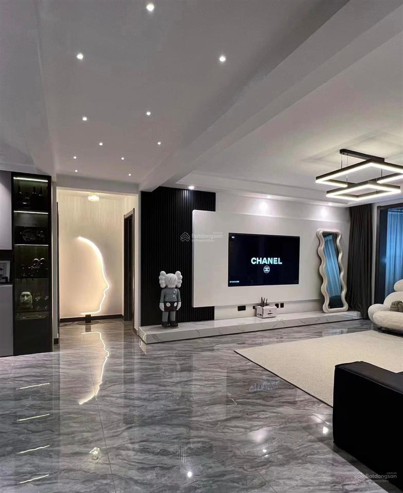 Chính chủ bán biệt thự mặt sông view trực diện sông hàn khu euro village 1 giá tốt.  0902 007 ***