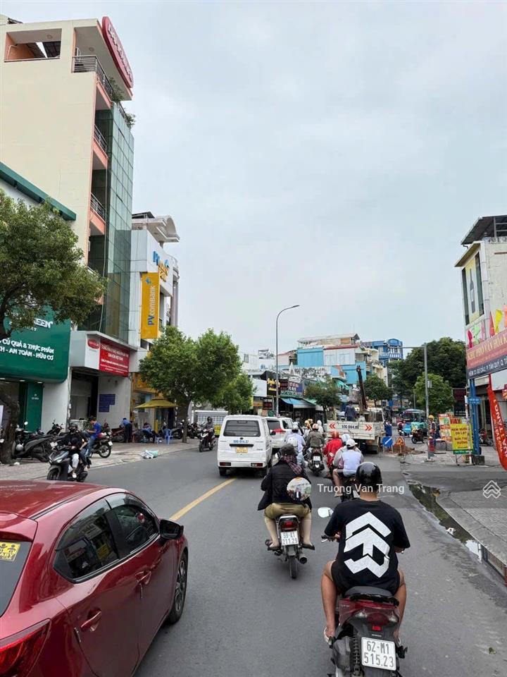 Bán nhà mtkd trường chinh  p13  q. tân bình, 4,2x29m đúc 3 tấm giá 28 tỷ tl!