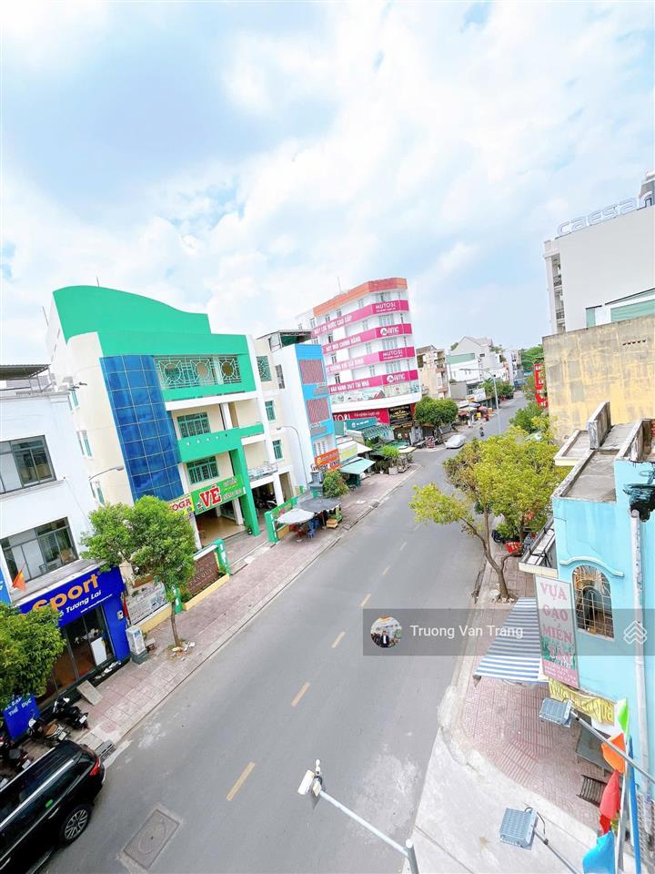 Bán nhà mtkd lê lâm 12x24 m nở hậu nhẹ(313 m3) giá chỉ 32 tỷ!