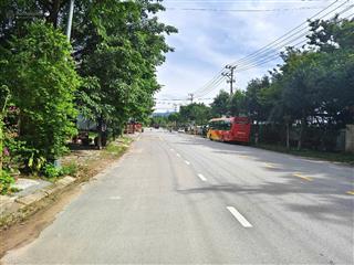 Bán lô đất 4 mặt tiền 4000m2 hoàn toàn đất ở đường 34m dt 602, gần bà nà chỉ 30 tr/m2