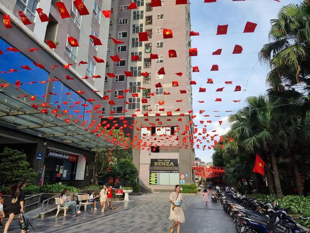 Bán căn hộ chung cư star tower dt 87/92m2 tầng trung đẹp 3 ngủ, 2wc, 2 ban công
