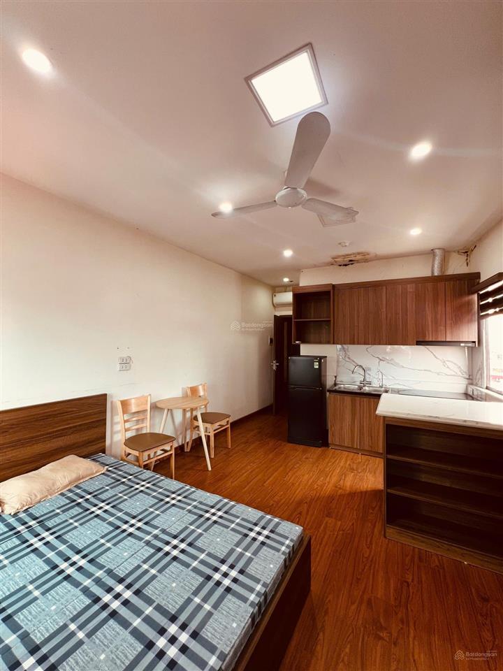 Chính chủ cho thuê ccmn hoàng quốc việt giá 4tr  30m2 full nội thất đẳng cấp châu âu
