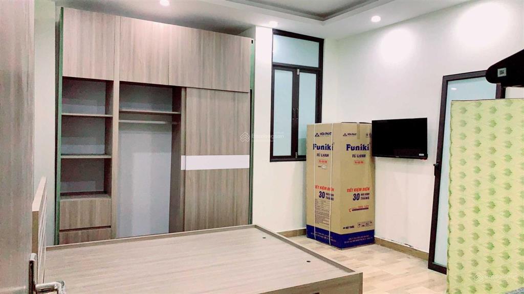 Cc cho thuê căn hộ hoàng quốc việt  30m2 full nội thất giá 4tr1/tháng  an ninh tốt