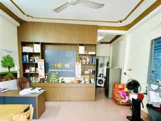 Gấp bán 12.9 giảm về 10.49 tỷ  bán nhanh nhà 3 tầng 105m2  2 mặt hẻm xe hơi ngay đh hutech