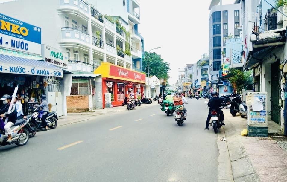 Gấp bán "14 tỷ giảm về 12.8 tỷ"  bán nhanh nhà 6 tầng + thang máy 60m2  mặt tiền nguyễn văn đậu