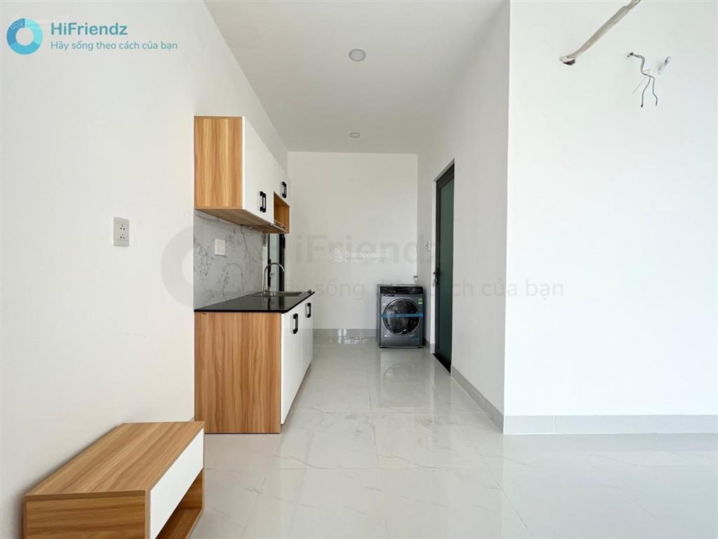 Khai trương căn hộ cao cấp  full nội thất giặt sấy riêng  rộng tận 40m2  hầm xe  ban công lớn