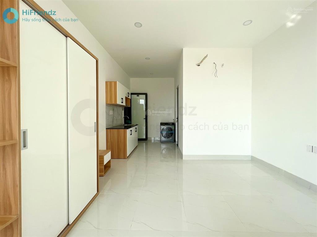 Khai trương căn hộ cao cấp  full nội thất giặt sấy riêng  rộng tận 40m2  hầm xe  ban công lớn