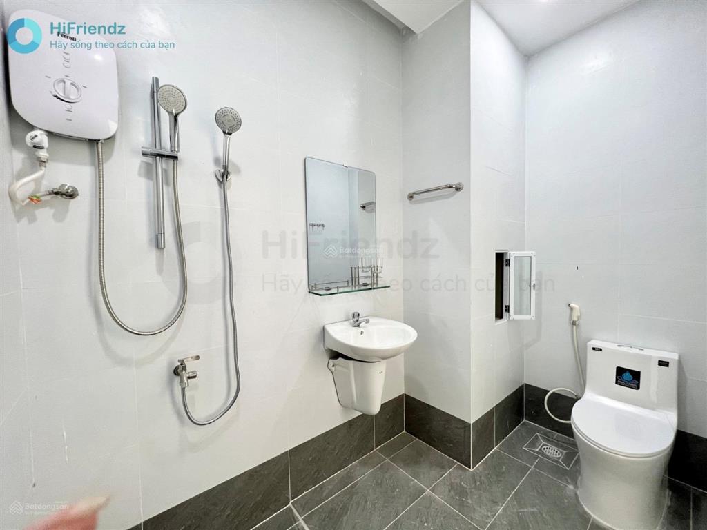 Khai trương căn hộ cao cấp  full nội thất giặt sấy riêng  rộng tận 40m2  hầm xe  ban công lớn