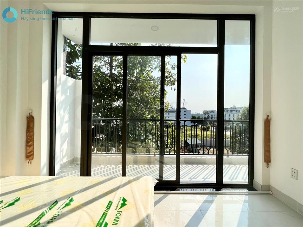 Khai trương căn hộ cao cấp  full nội thất giặt sấy riêng  rộng tận 40m2  hầm xe  ban công lớn