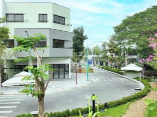 Thanh lý căn 3 tầng bằng giá hợp đồng , 176m2, nhà hoàn thiện, có nội thất, trả trước 30%, vay 70%