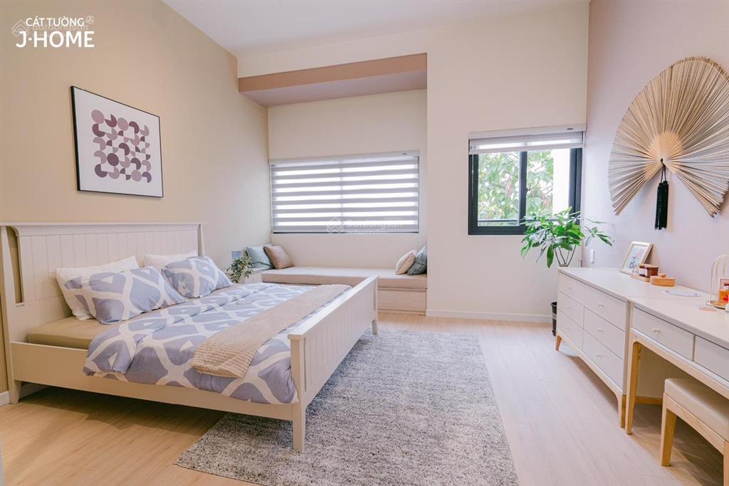 Bán căn vị trí víp 2 tầng, 81m2, 2pn, 2wc, có gara xe oto, có sân vườn nhật