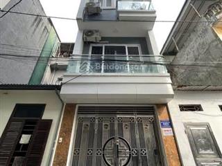Chính chủ bán nhà phố cầu giấy, 35m2, 6 tầng, mt 4m, nhà mới, ở cực đẹp, giá nhỉnh 7 tỷ