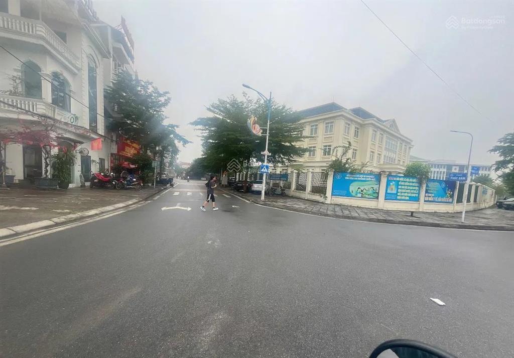 Bán đất mặt ngõ ô tô tránh, phúc lý, bắc từ liêm, 72m2, mt5.1m, sổ vuông a4, giá nhỉnh 11 tỷ