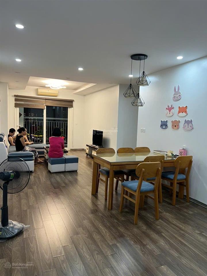 Chính chủ cho thuê căn góc 3pn, 101m2 tòa n02t3, ngoại giao đoàn, full đồ đẹp, giá 15tr, 0393 755 ***