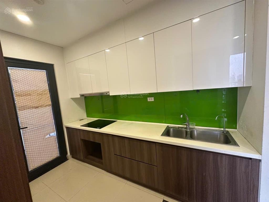 Chính chủ cần bán căn 3pn, 2wc, 95m2, tầng đẹp, view công viên, toà n01t1 ngoại giao đoàn, giá rẻ