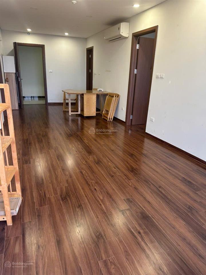 Chính chủ cần bán căn 3pn, 2wc, 95m2, tầng đẹp, view công viên, toà n01t1 ngoại giao đoàn, giá rẻ