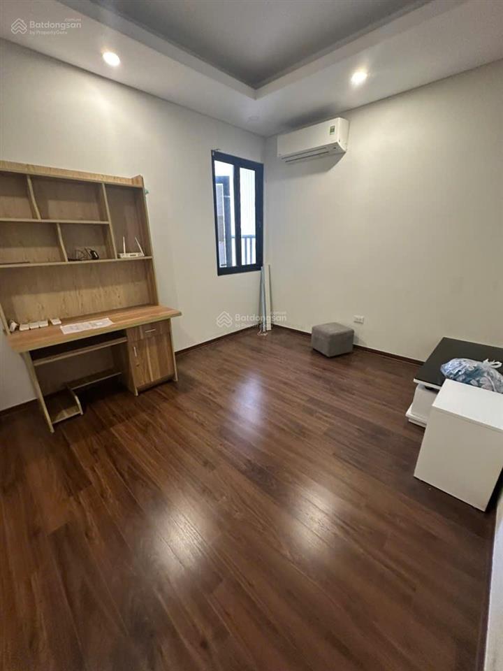 Chính chủ cần bán căn 3pn, 2wc, 95m2, tầng đẹp, view công viên, toà n01t1 ngoại giao đoàn, giá rẻ