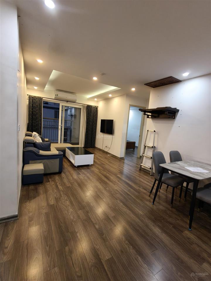 Cần cho thuê căn siêu đẹp, 3pn, 2wc, 95m2, full đồ, hướng mát, toà n02t3 ngoại giao đoàn. giá 16tr