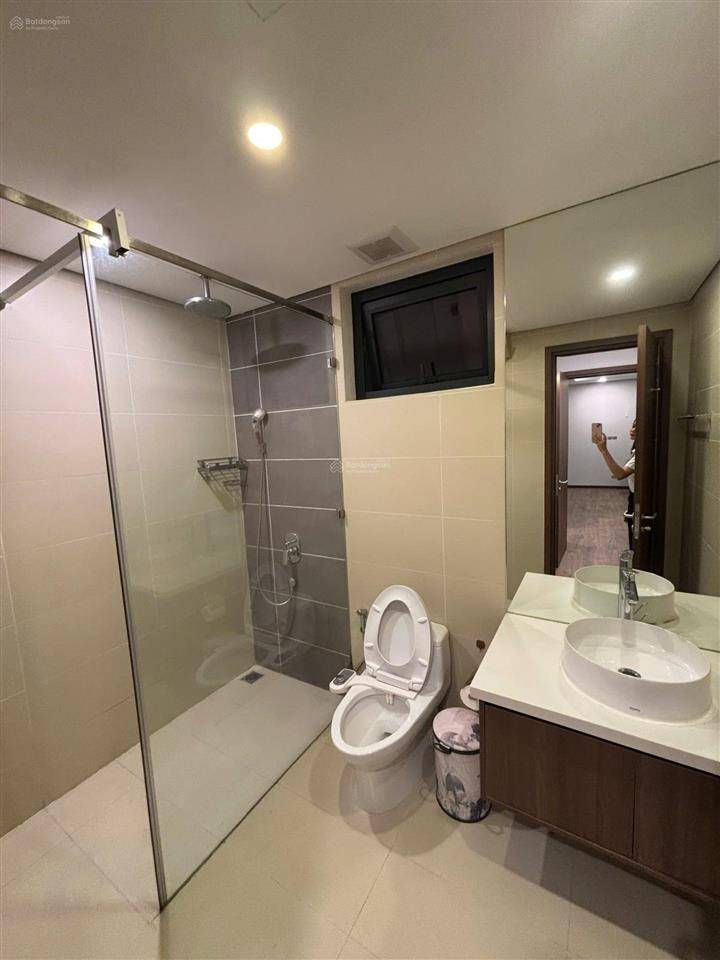 Cho thuê căn 2pn view công viên, nội thất đẹp, toà cao cấp n01t4 ngoại giao đoàn, giá rẻ