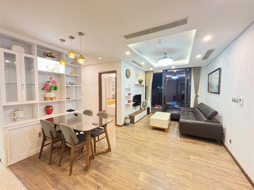 Cho thuê căn 2pn view công viên, nội thất đẹp, toà cao cấp n01t4 ngoại giao đoàn, giá rẻ