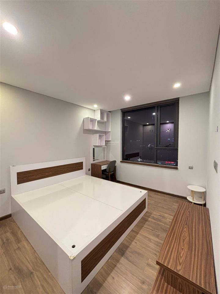 Cho thuê căn 2pn view công viên, nội thất đẹp, toà cao cấp n01t4 ngoại giao đoàn, giá rẻ