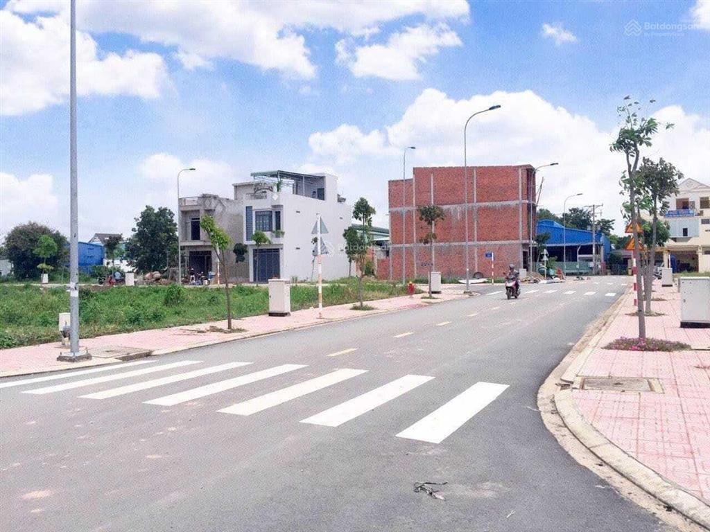 Chính chủ bán nhanh miếng đất gần chợ bến cát