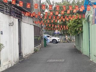 Cần bán nhà riêng đường ô tô thông lý chính thắng quận 3. vị trí kinh doanh. ngang bề thế hơn 6m