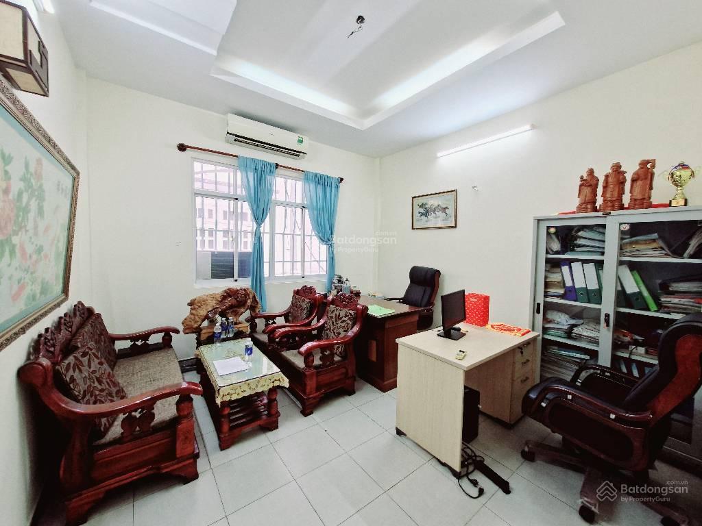 Bán nhà 1 đời chủ dt 80m2 nằm trong kdc cao lỗ đối diện aeon mall quận 8