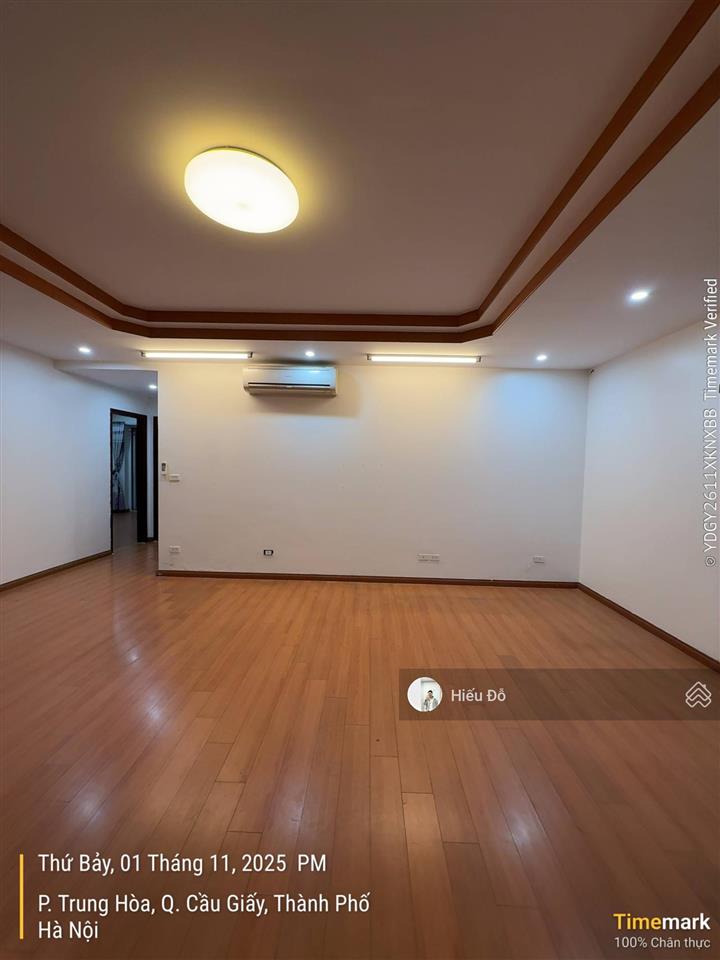 N05 hoàng đạo thuý cho thuê duy nhất 160m2 3n 3wc cơ bản. giá  18tr/tháng. có slot oto hầm
