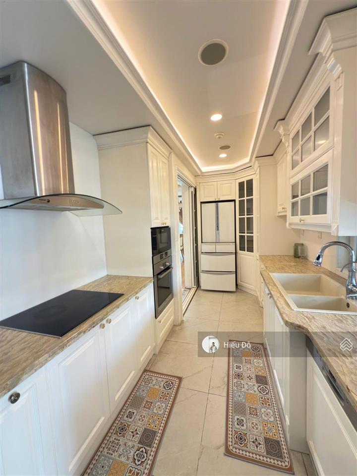 Cho thuê penthouse duplex thanh xuân 400m2 siêu hiếm gần lê văn lương. giá chỉ 40 tr/ tháng