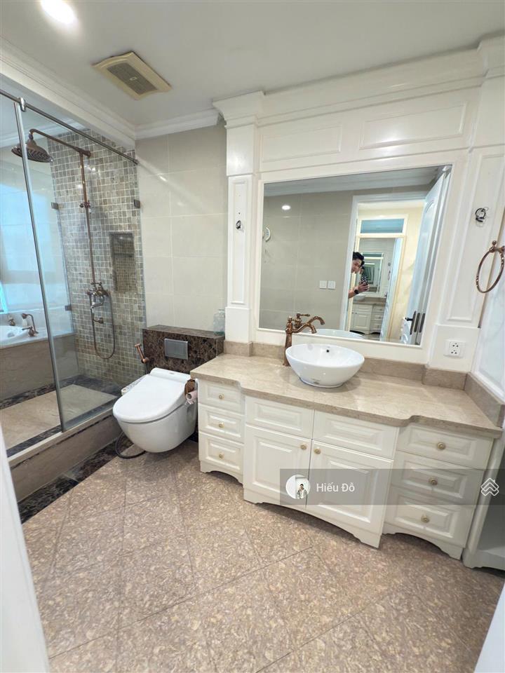 Cho thuê penthouse duplex thanh xuân 400m2 siêu hiếm gần lê văn lương. giá chỉ 40 tr/ tháng