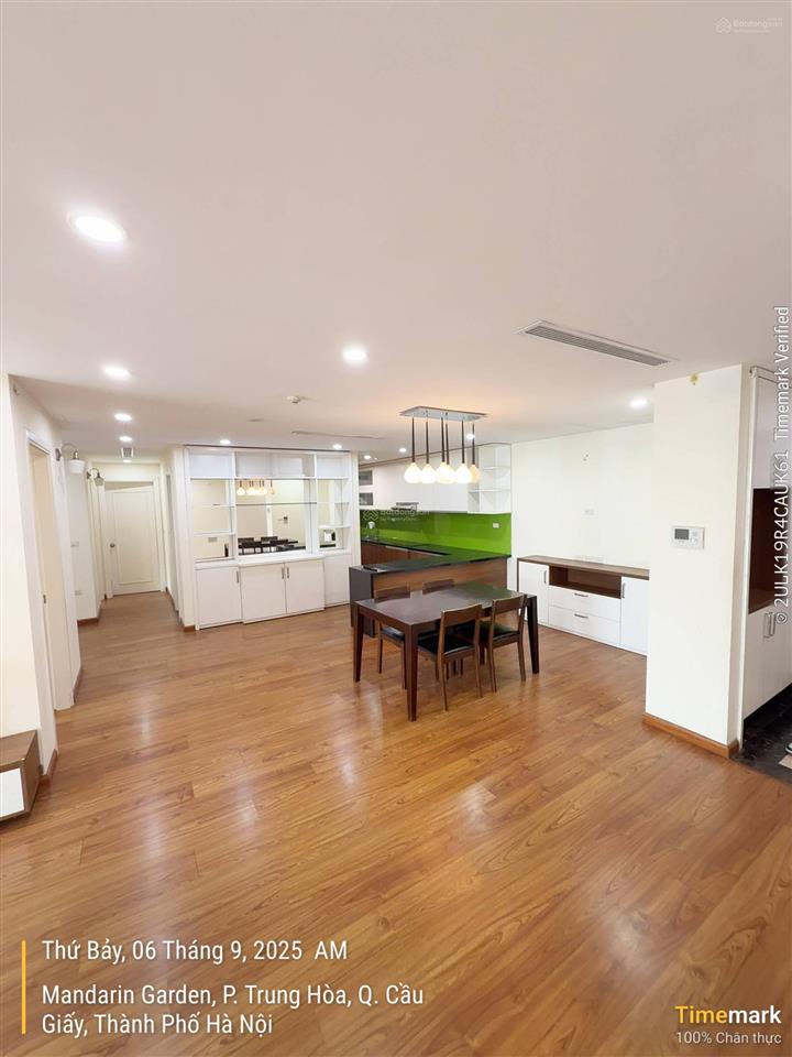 Mandarin garden cho thuê 3 ngủ 2wc 172m2 full nội thất chỉ 25tr/tháng.  đi xem nhà luôn