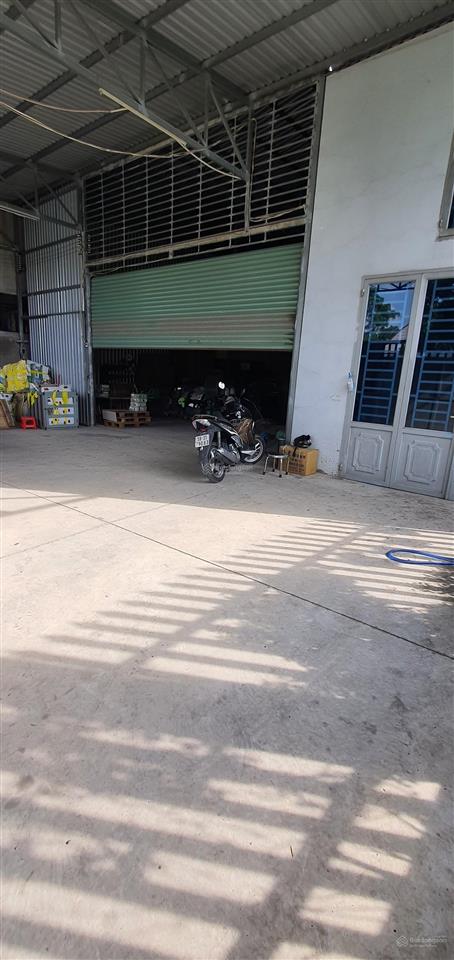 Bán nhà xưởng mới ngay trung tâm hốc môn