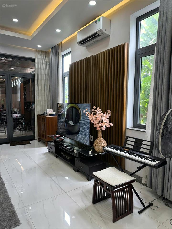 Chính chủ thiện chí bán nhà phố 5x17m (85m2) tại jamona city đào trí quận 7 để lại nt đẹp giá 12 tỷ
