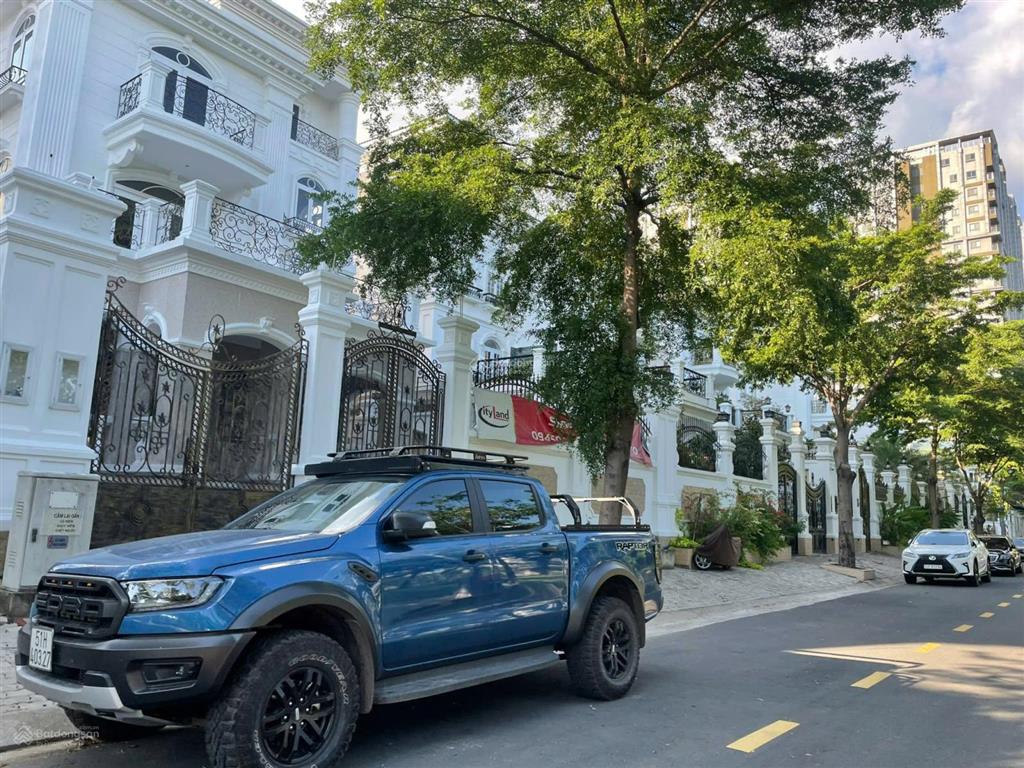 Biệt thự 10x24m view trực diện công viên kdc cityland big c nguyễn thị thập, quận 7 giá 45 tỷ
