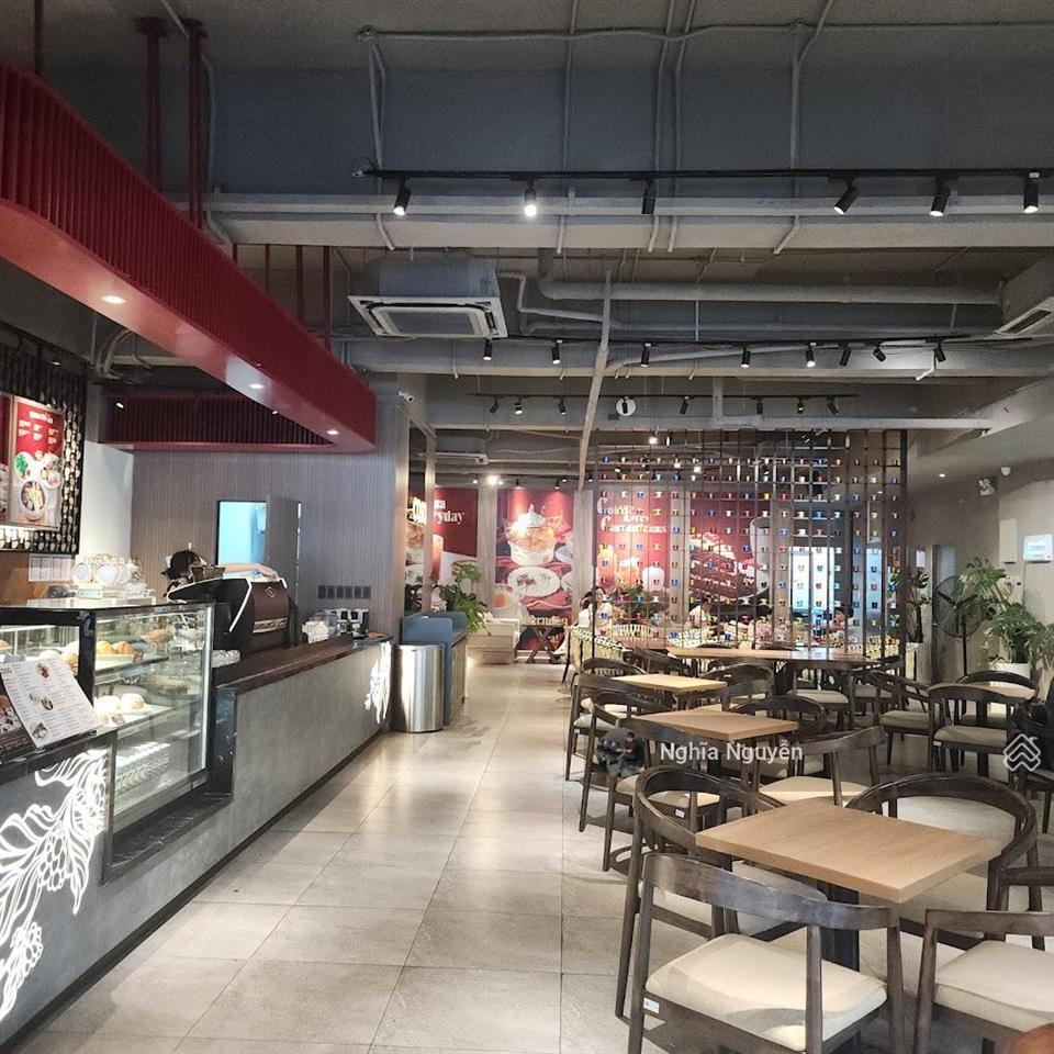 47 tỷ! bán gấp nhà ngay góc 2 mt nguyễn du  đồng khởi  ngang 4,5m  2 tầng  hđ thuê 130tr/tháng