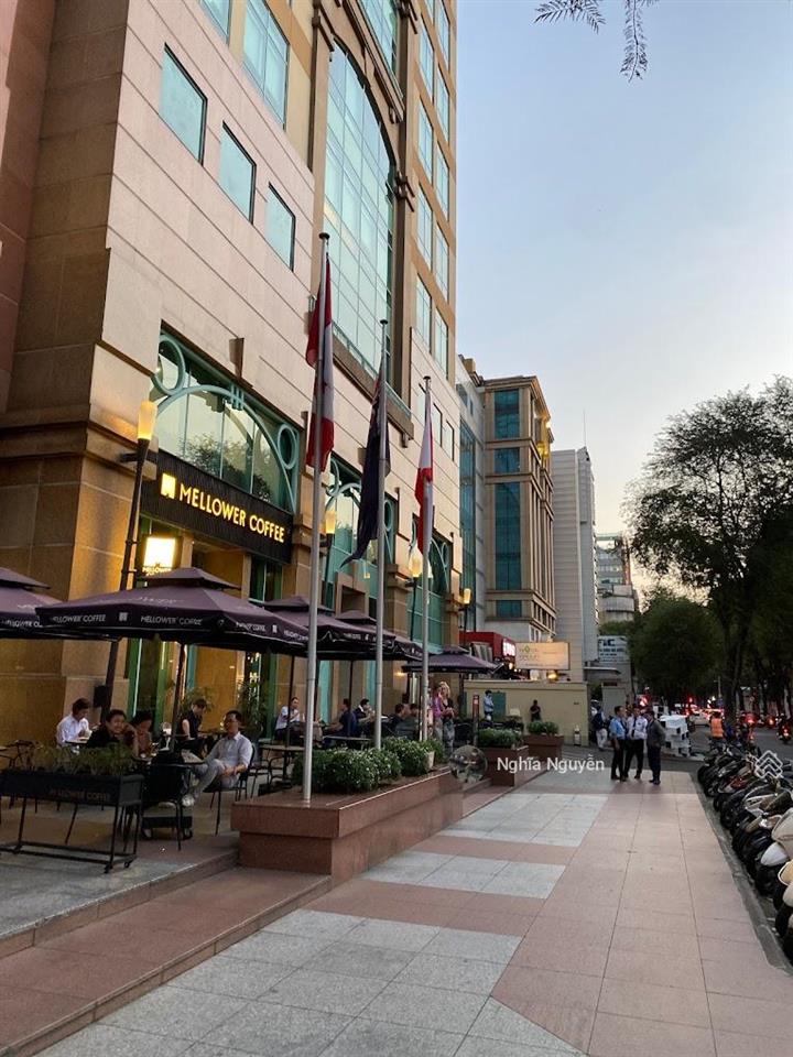 47 tỷ! bán gấp nhà ngay góc 2 mt nguyễn du  đồng khởi  ngang 4,5m  2 tầng  hđ thuê 130tr/tháng