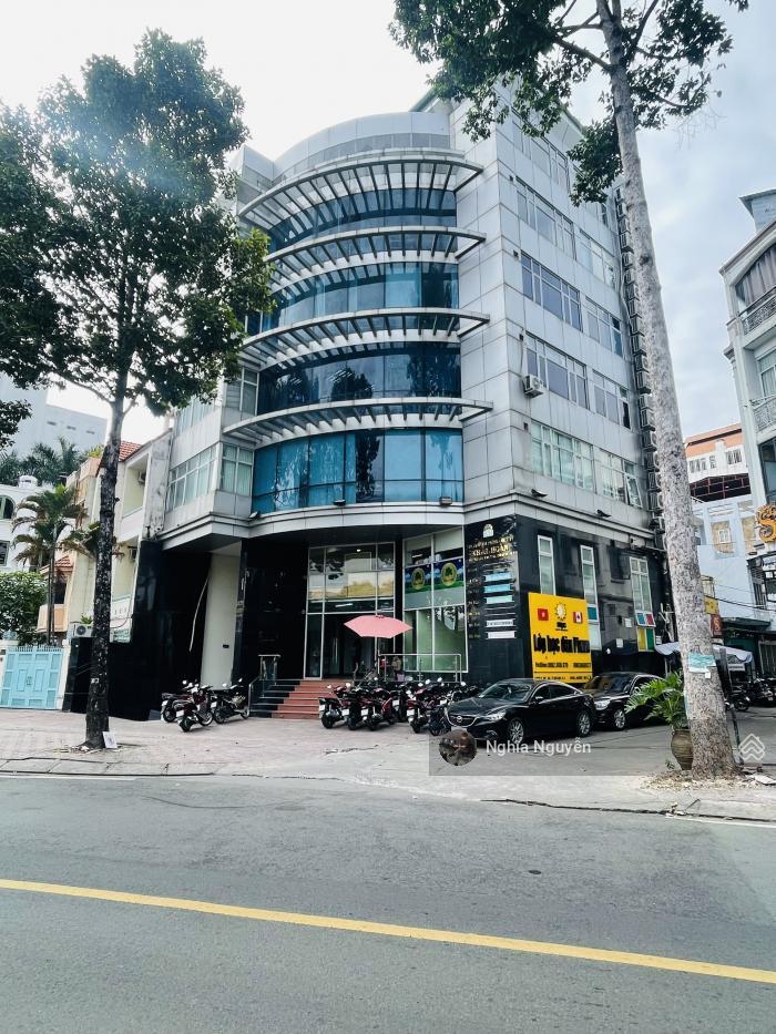 Bán gấp hàng hiếm nguyễn thị minh khai  quận 3. ngang 8m  hđ thuê 75 triệu/tháng  giá chỉ 27 tỷ