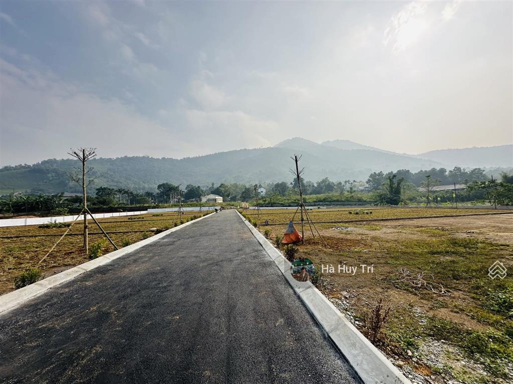 Mở bán 7 lô đất nghỉ dưỡng  view núi non xung quanh  diện tích lớn  giá chỉ nhỉnh 2 tỷ/ lô