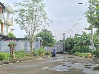 Bán đất tại phường long phước q9 mặt tiền đường qh 16m vào làng đại học  90m2. long phước q9