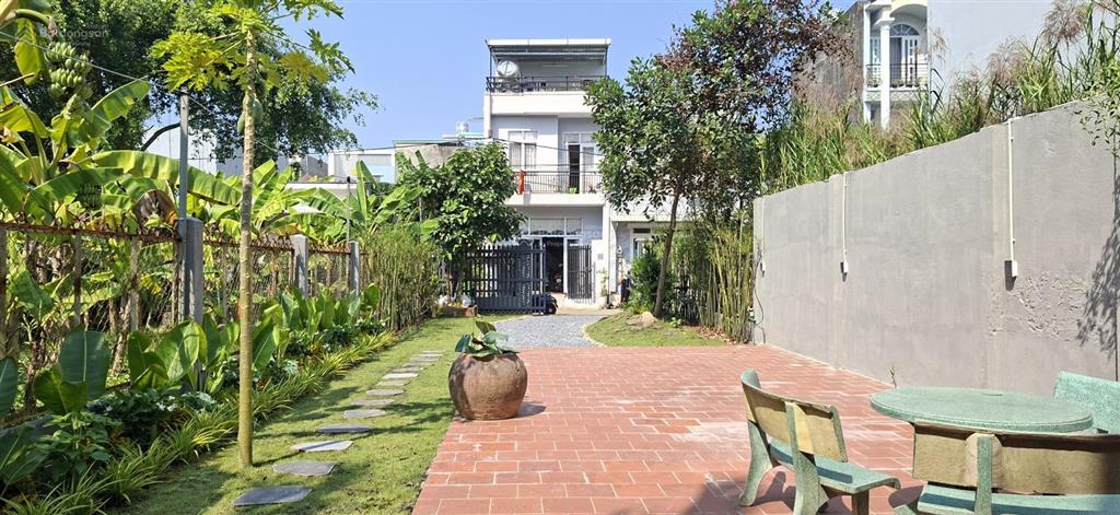 Đất biệt thự nghỉ dưỡng tại long phước ,q9 , gần chợ long phước 220m2 ngang 7.6m giá 7.9 tỷ