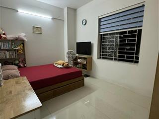 Bán căn 2 phòng ngủ chung cư linh đàm, diện tích 70m2 sđcc đầy đủ nội thất giá 4,x tỷ
