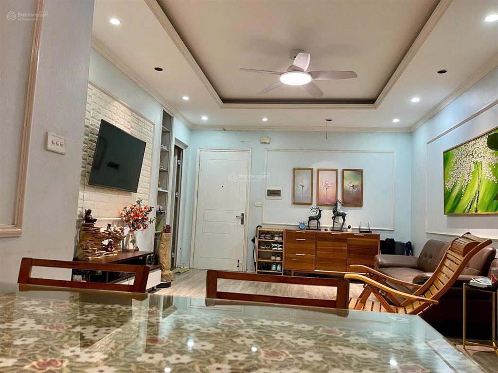 Chính chủ bán căn 2 p ngủ đại kim building 70m2 thông thuỷ đầy đủ nội thất, giá 5,42 tỷ