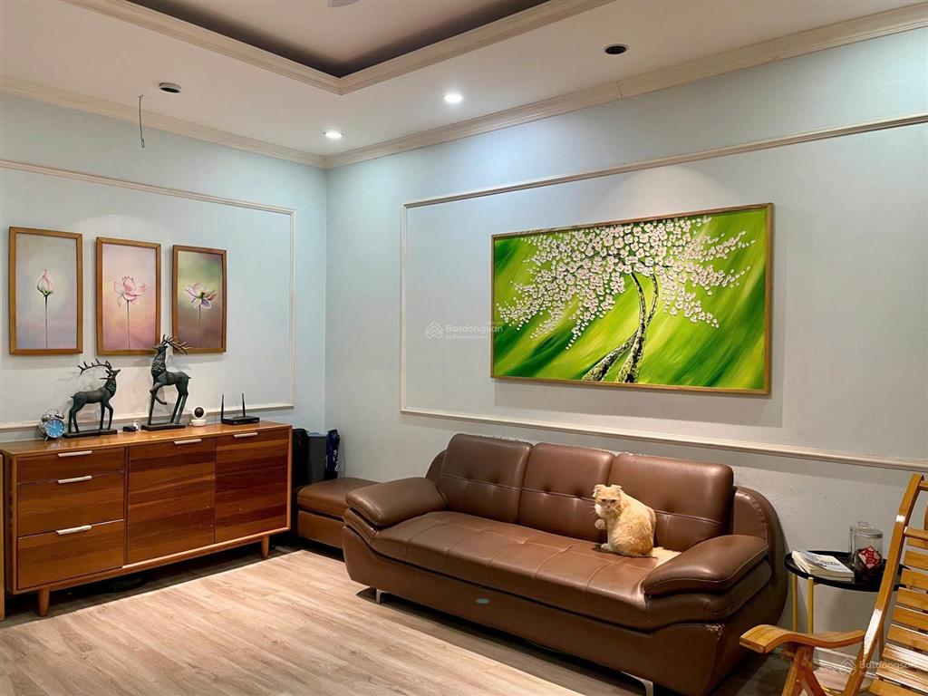 Chính chủ bán căn 2 p ngủ đại kim building 70m2 thông thuỷ đầy đủ nội thất, giá 5,42 tỷ