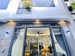 Nhà đẹp 3 tầng 44m2 3pn tặng full nội thất chỉ 5,5 tỷ