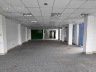 Tôi cần cho thuê mặt bằng văn phòng 140m2 tại mặt phố quan hoa. cc 0372 354 ***
