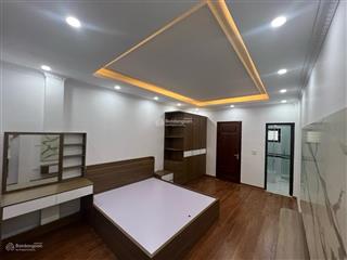 Chính chủ cho thuê nhà b3 nguyễn cảnh dị  đại kim, dt 60m*5 tầng, giá thuê 18 triệu.