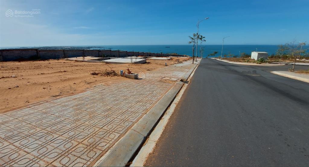 Bán gấp 1,65 tỷ căn dãy b hướng đông nam, diện tích 161,5m2, gold sand hill mũi né
