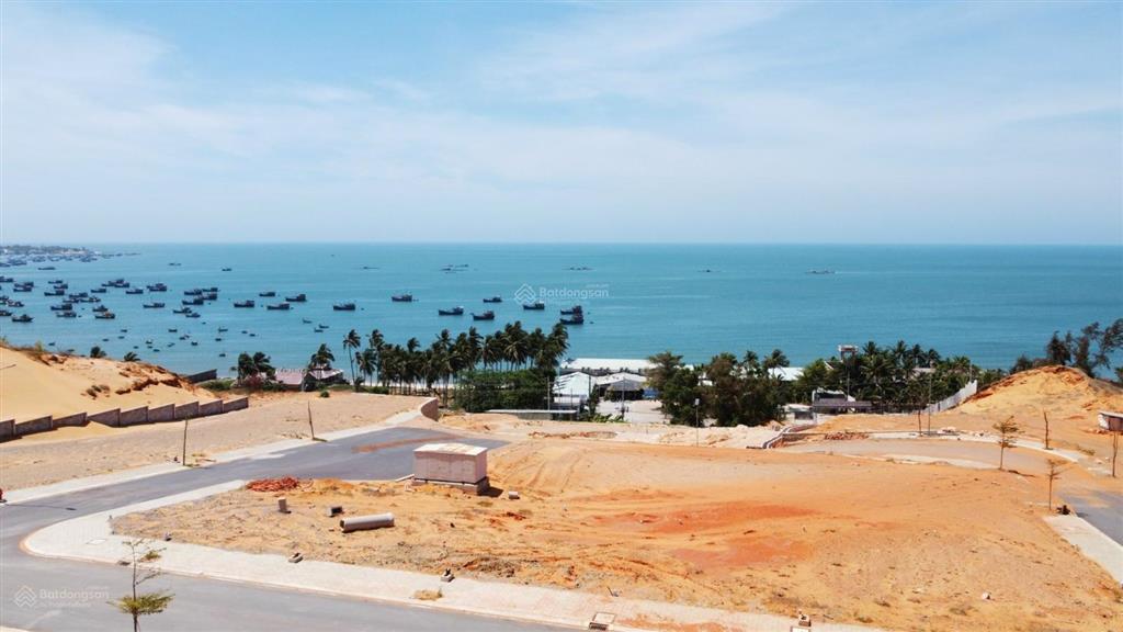 Bán gấp 1,65 tỷ căn dãy b hướng đông nam, diện tích 161,5m2, gold sand hill mũi né